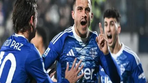 戴仪茹斩获全国室内田径赛女子60米栏金牌